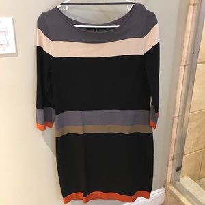 Nine West dress fits small and medium